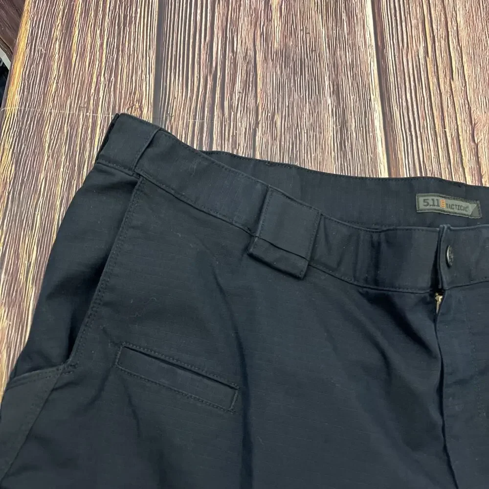 5.11 Tactical Series Navy Blue Cargo Ripstop Pants Mens Size 40 (Actual 40x32)